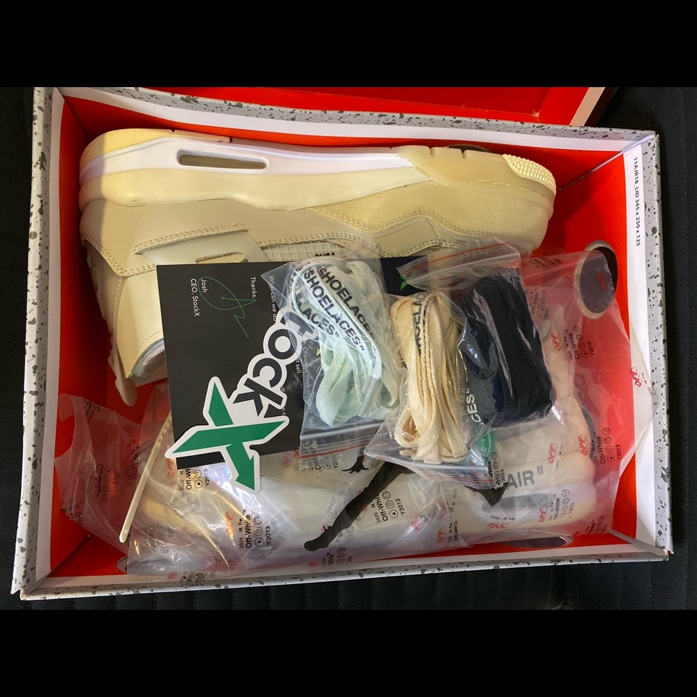 Air Jordan 4S (OffWhite Sail)